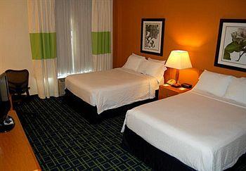 Fairfield Inn & Suites By Marriott Newark Liberty International Airport Экстерьер фото